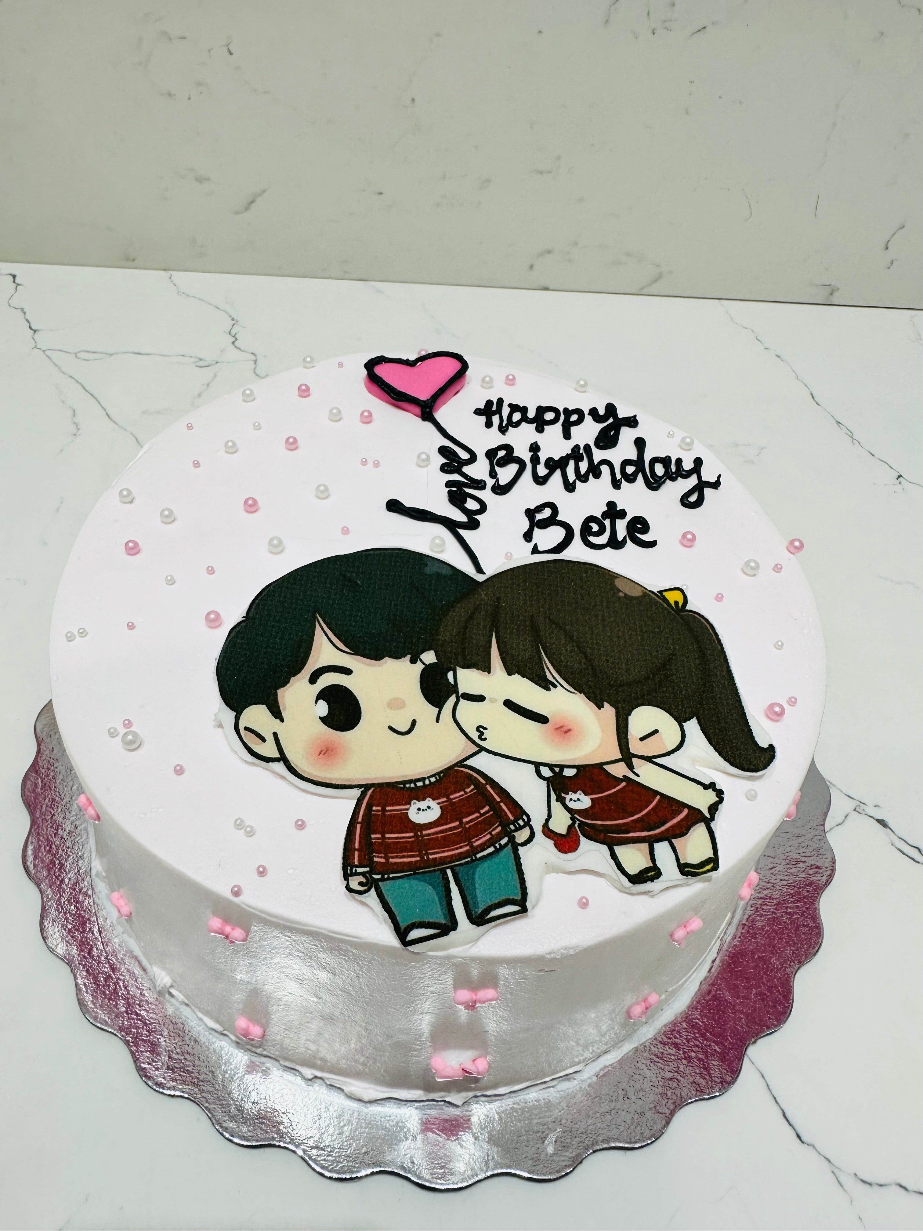 Order Couple Theme Cake Online @ Rs. 2399 - SendBestGift