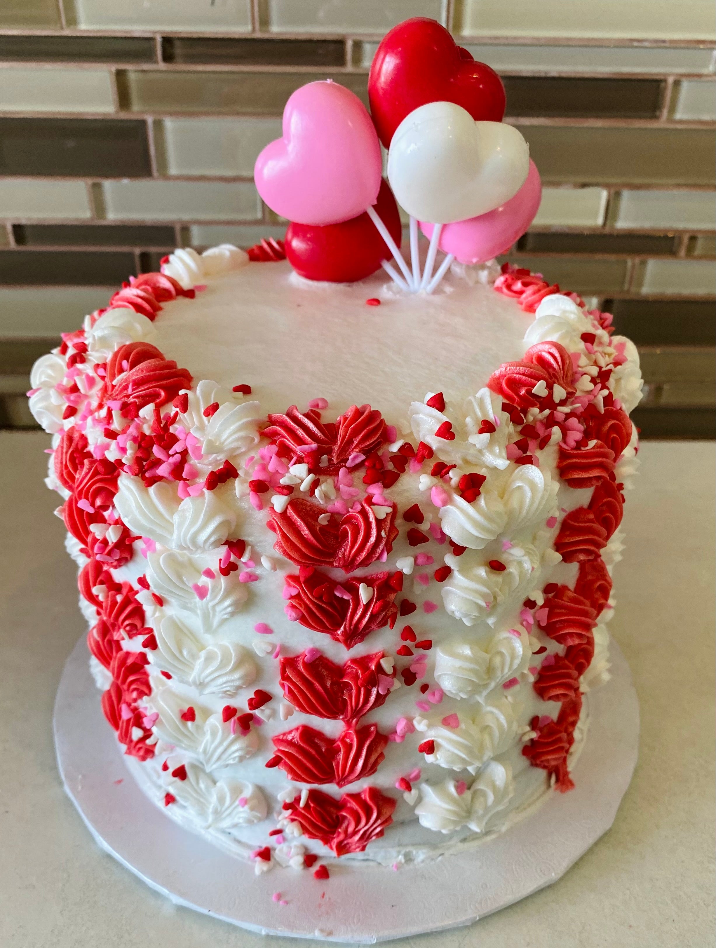 valentine day in pakistan 2020, Red & White Heart Cake