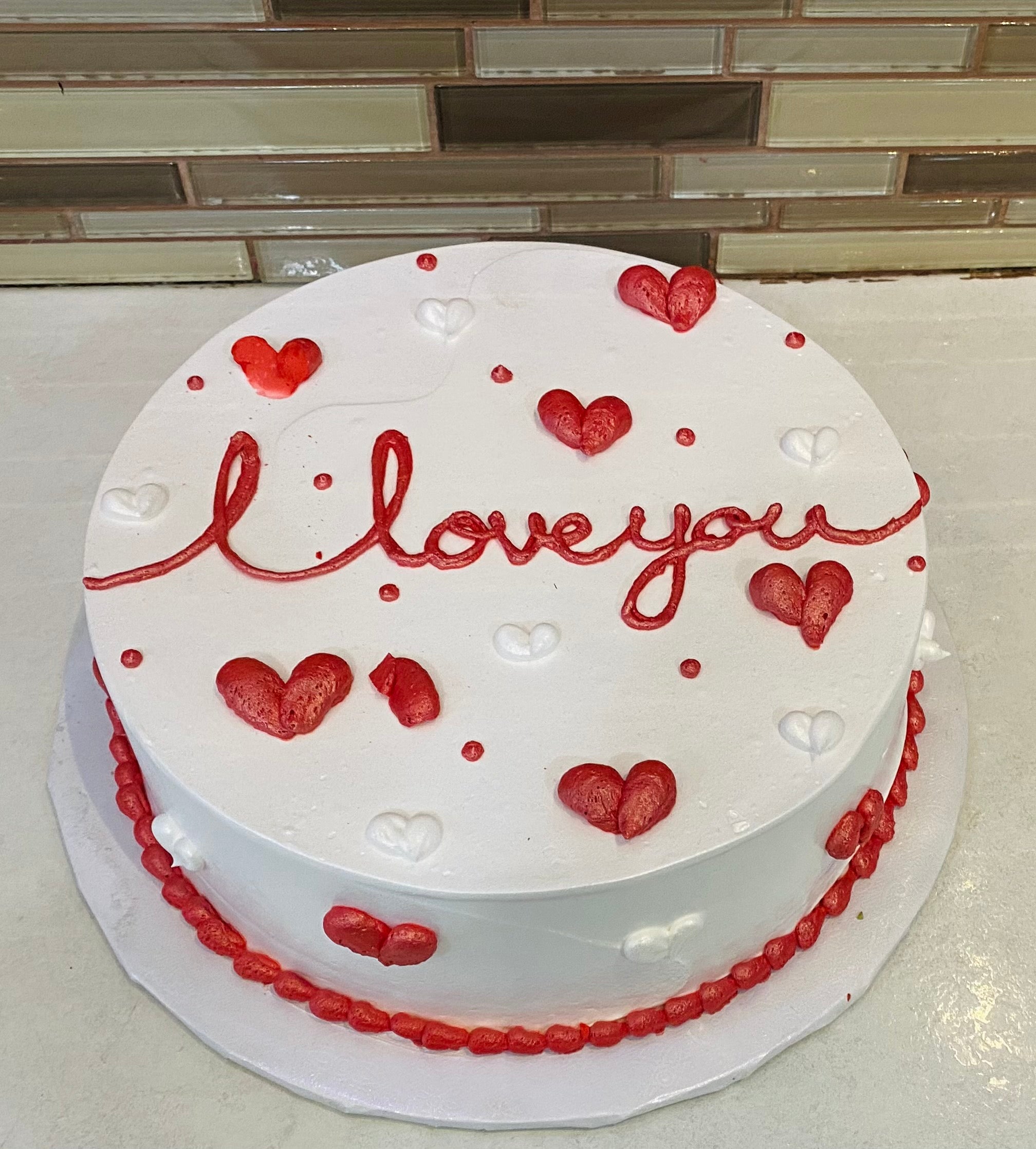 Whipped Cream Valentine Cakes | Valentine Day Cake Delivery