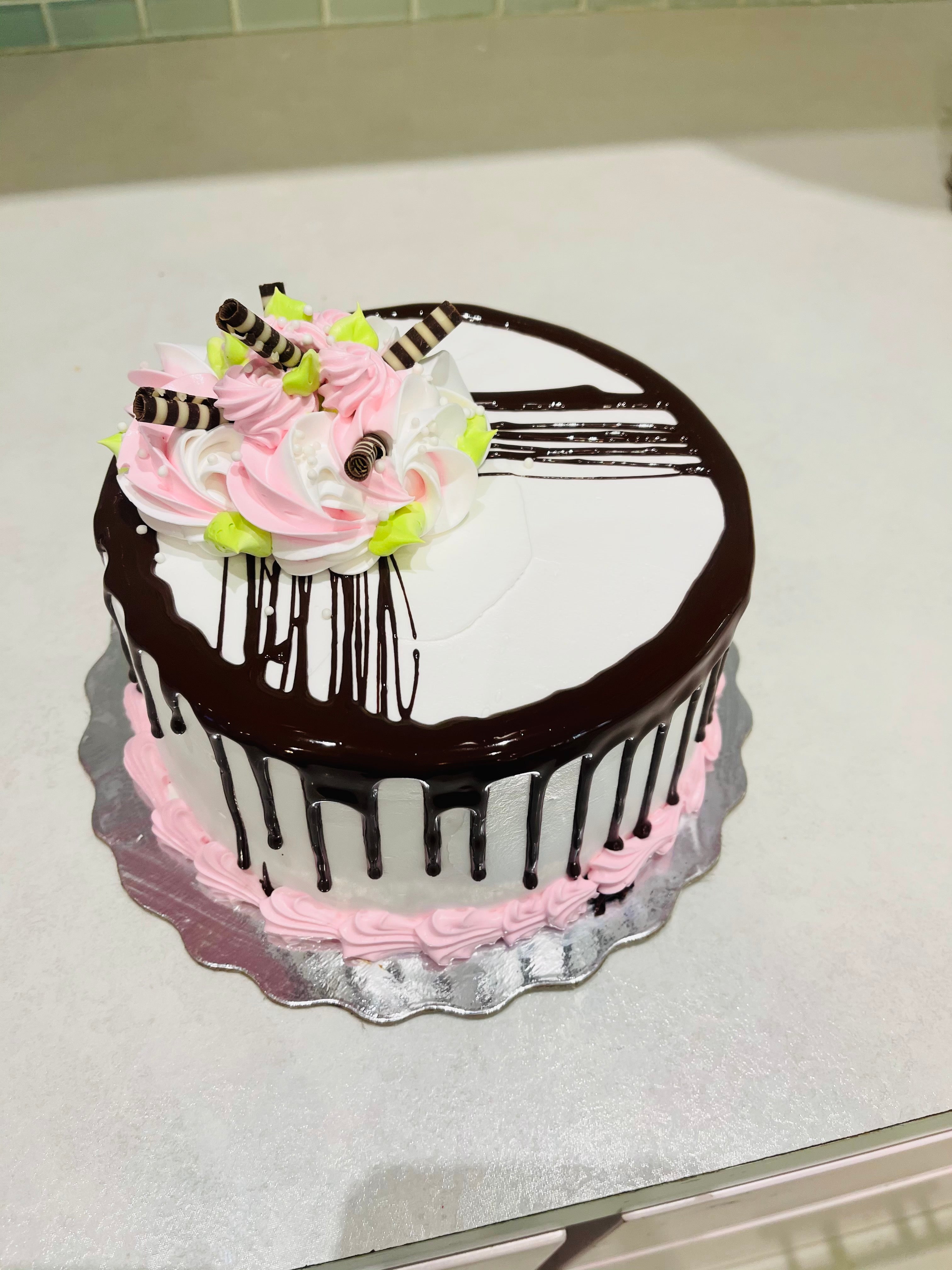 LOUIS VUITTON HEEL FONDANT CAKE - Rashmi's Bakery